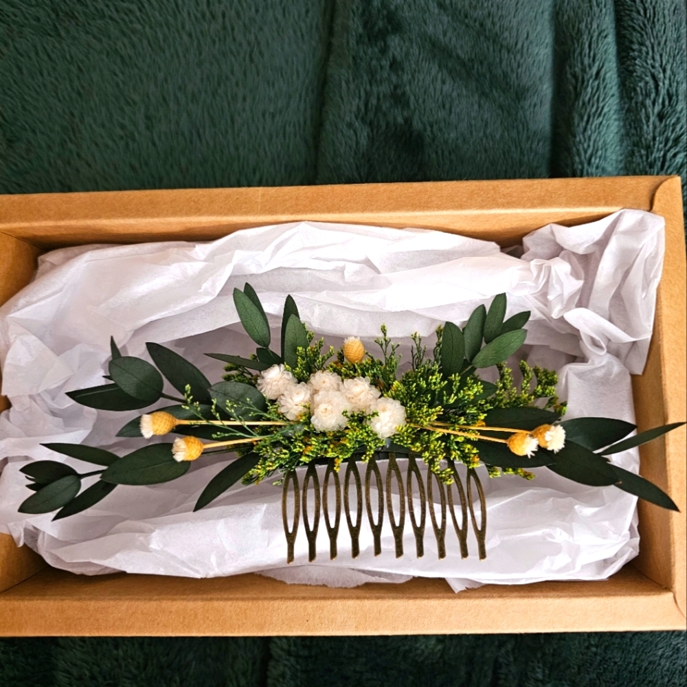 Bridal or special occasion hair comb